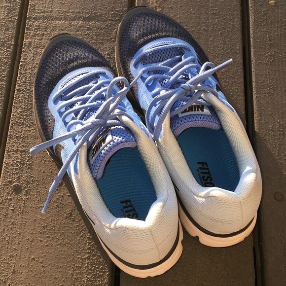 Nike - Picture 7 of 8